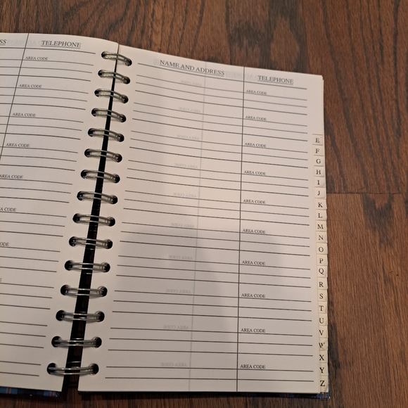 Address book - Picture 2 of 4